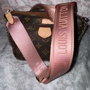 LV Louis Vuitton Pochette!